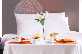 Room Service - Dining